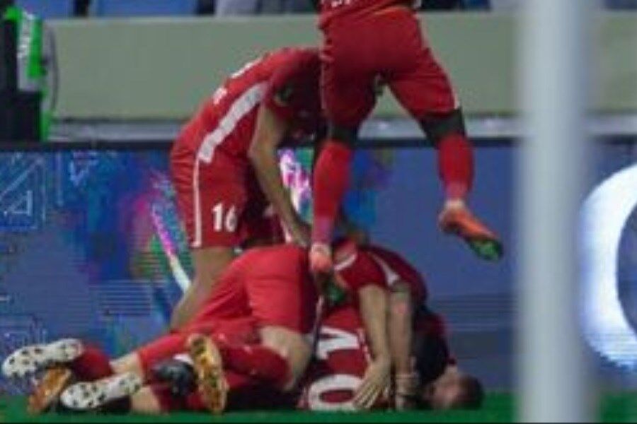 قهرمانی سردار آزمون و سعید عزت اللهی در امارات