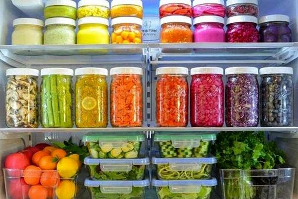 نگهداری صحیح مواد غذایی در یخچال + نکات راهگشا