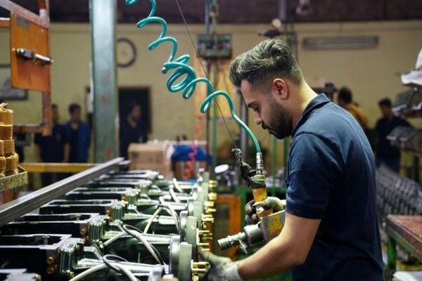 هدیه وام فوری ۵ میلیون تومانی دولت برای روز کارگر به همه کارگران