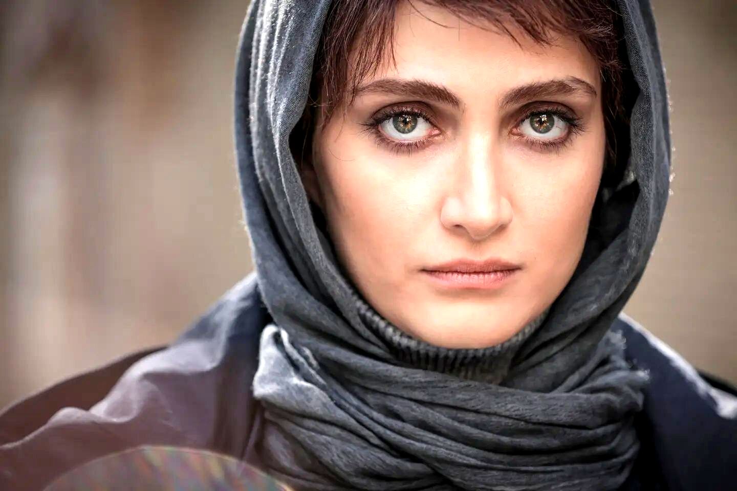 ویدئویی جنجالی از بازیگر سریال زخم کاری | نظر الناز ملک درباره جواد عزتی همه رو شوکه کرد