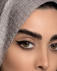 راهنمای جامع کاشت ابرو به روش SUT با بررسی مزایا و هزینه