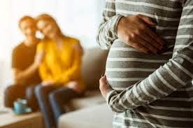 درآمد نزدیک به یک میلیاردی زنان ایرانی در بازار سیاه ممنوعه !