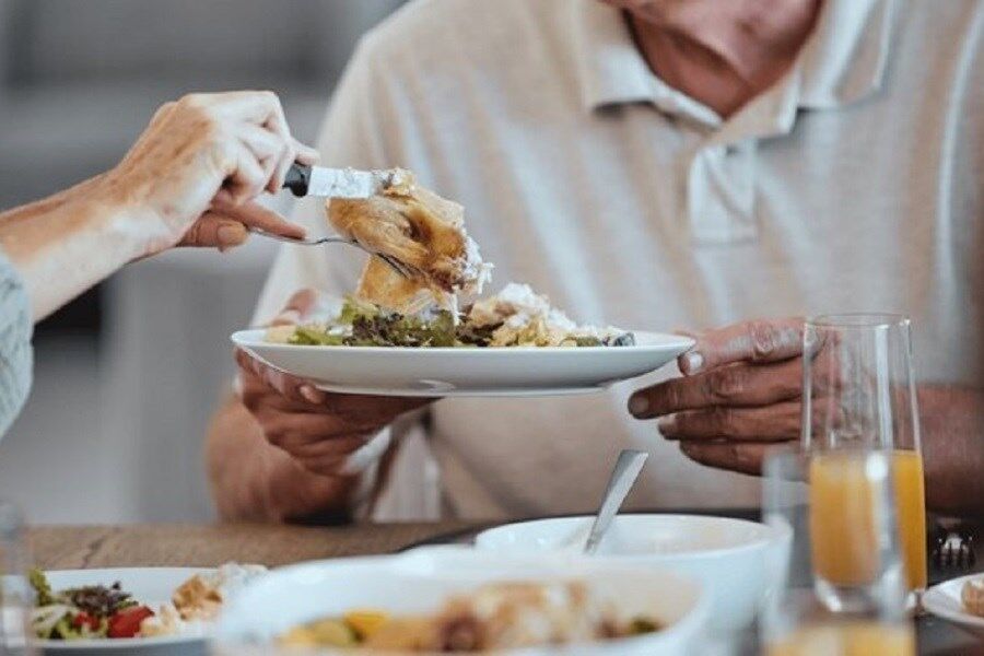 مضرات ترسناک پرخوری برای بدن انسان