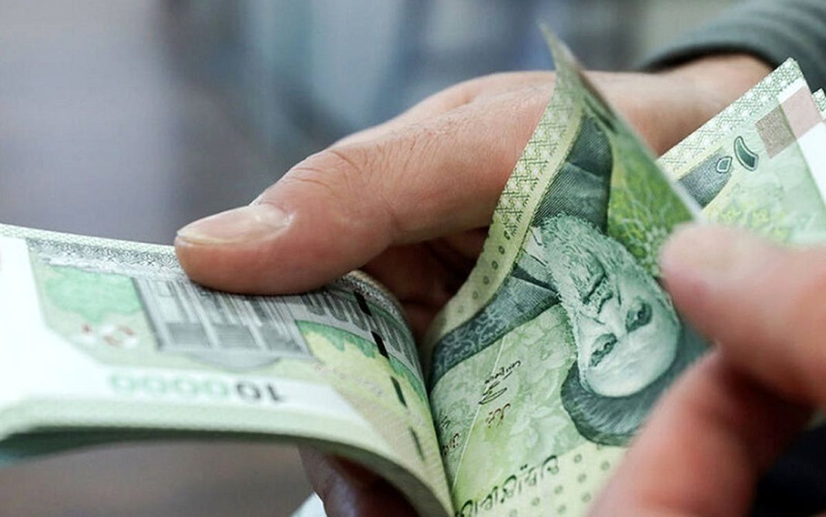 خبر مهم برای بازنشستگان | از بیمه تکمیلی تا افزایش واریزی اردیبهشت