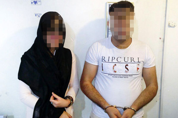 جزئیات شوکه کننده از دستگیری زن و مرد متاهل در خودرو + عکس