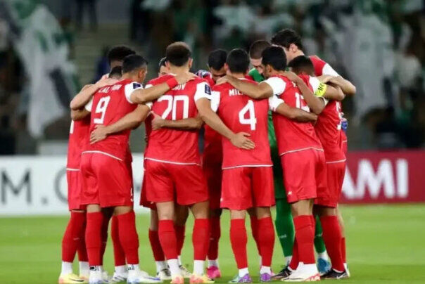 بازیکنان پرسپولیس شیک و کراوات زده آماده برای سپاهان + عکس