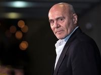 تصاویر جدید و شگفت انگیز از استاد جمشید هاشم پور در ۸۱ سالگی