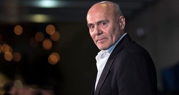 تصاویر جدید و شگفت انگیز از استاد جمشید هاشم پور در ۸۱ سالگی