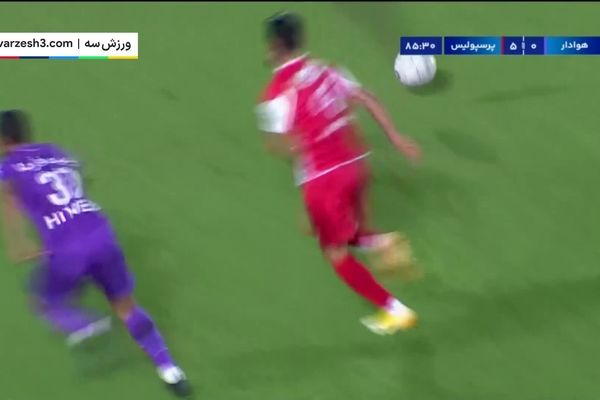 گل پنجم پرسپولیس به هوادار توسط اورونوف