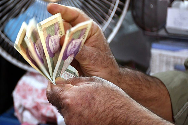 واریزی ۴۰۰ میلیون تومانی کمک دولت به دهک‌های ۱ تا ۳ 